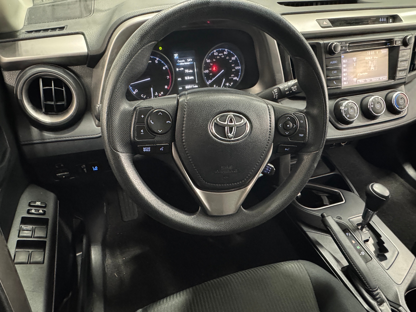 Thumbnail: 2017 Toyota RAV4 - 5