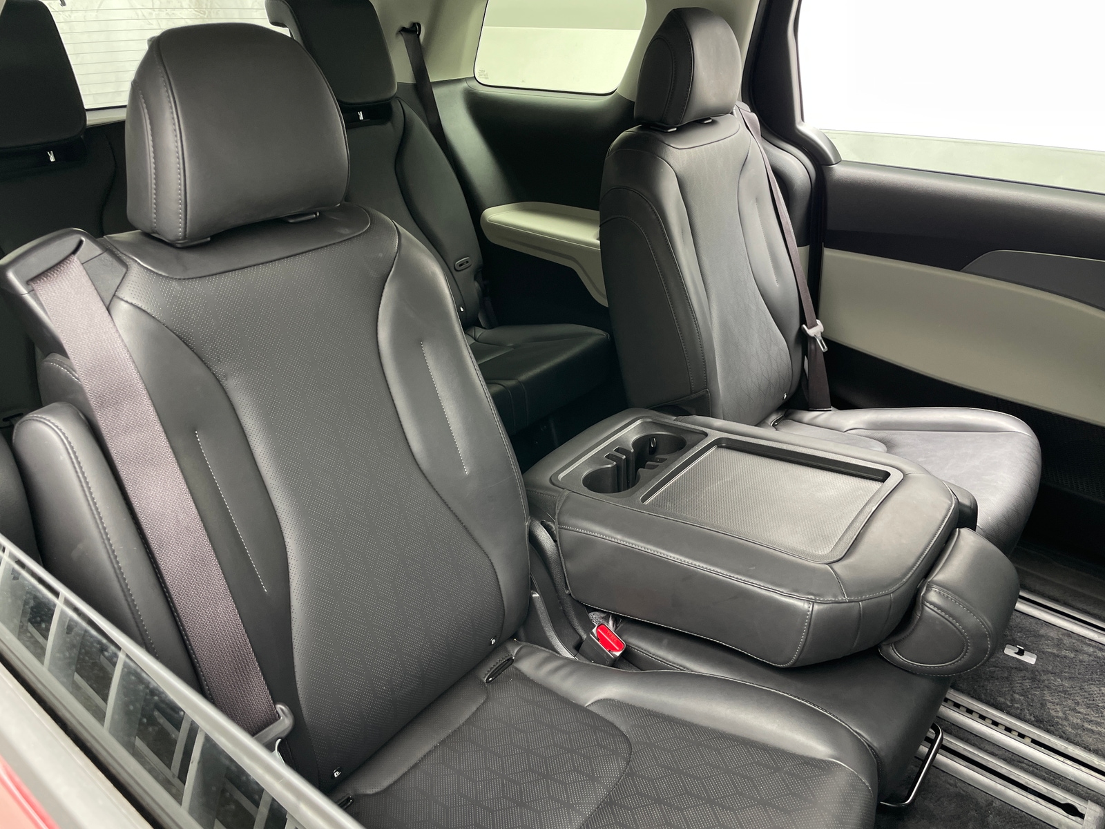 Thumbnail: 2024 Kia Carnival - 5