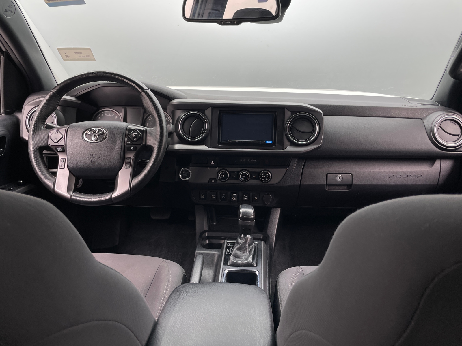 Thumbnail: 2018 Toyota Tacoma - 3