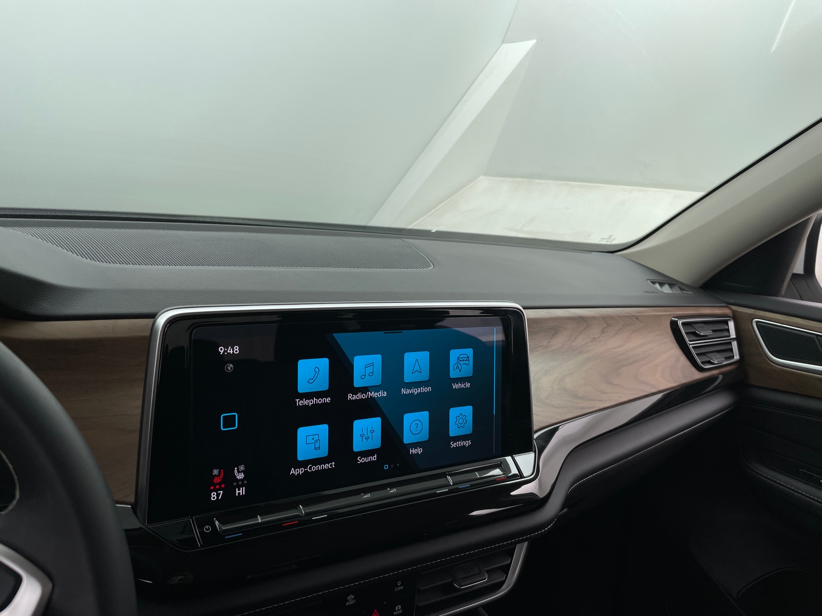 Thumbnail: 2025 Volkswagen Atlas - 4