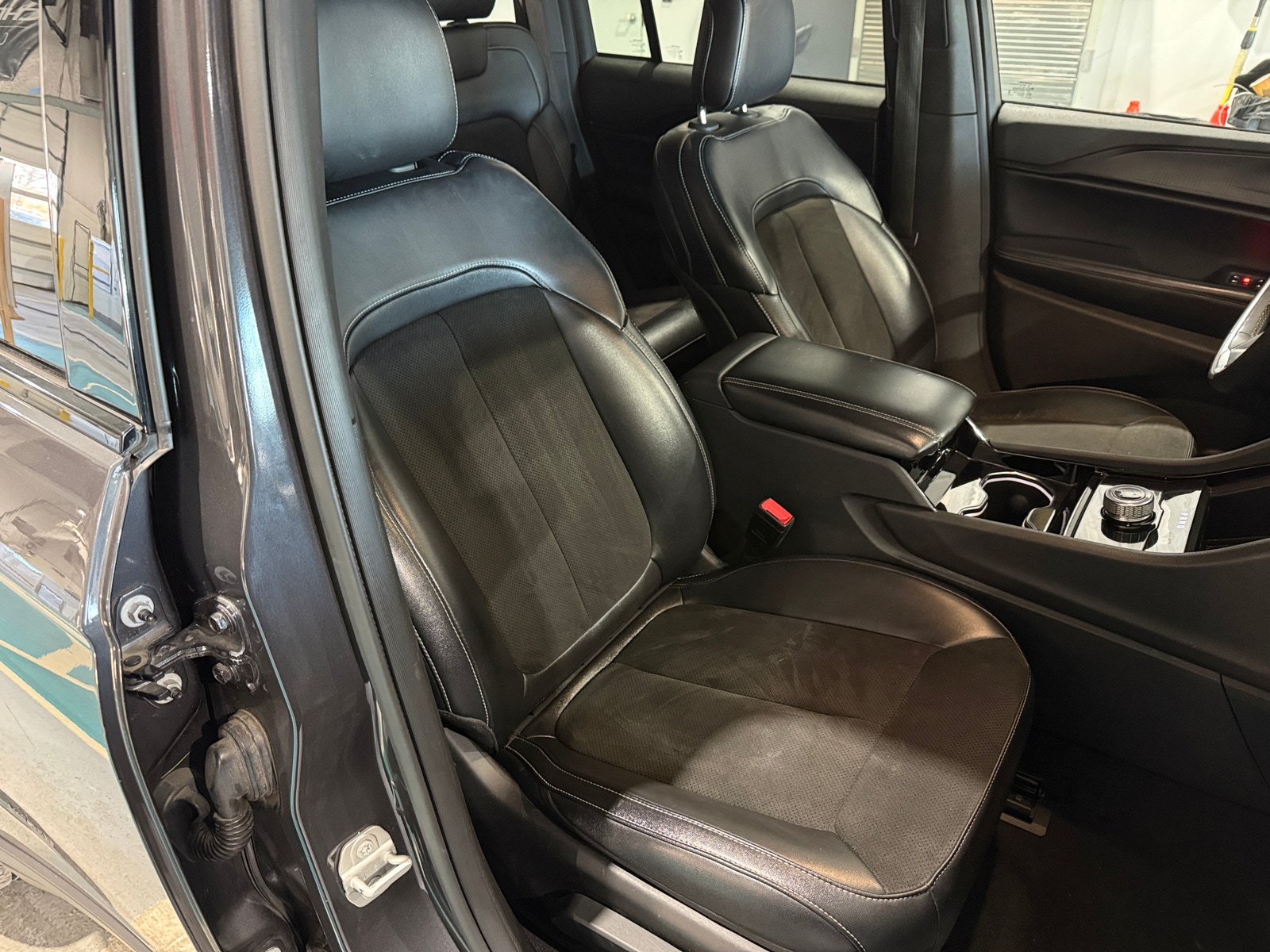 Thumbnail: 2023 Jeep Grand Cherokee - 2