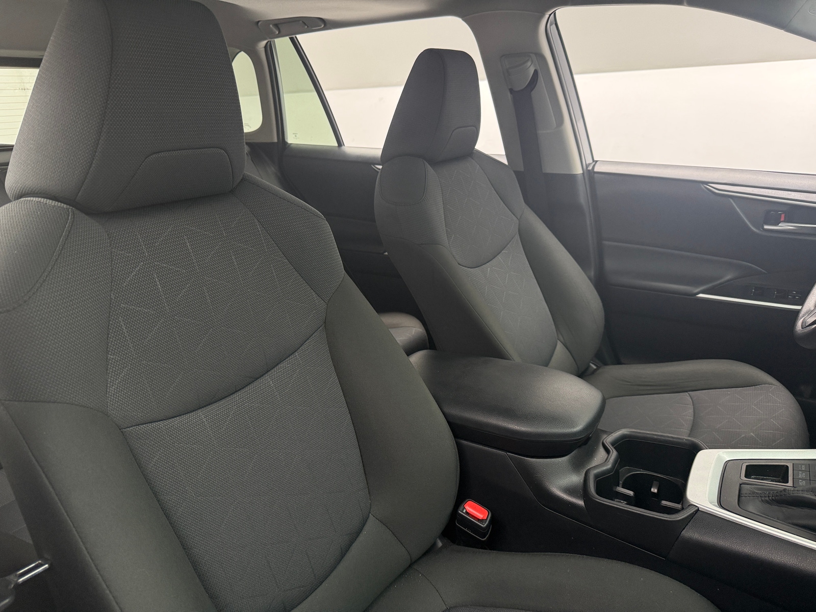 Thumbnail: 2025 Toyota RAV4 - 2