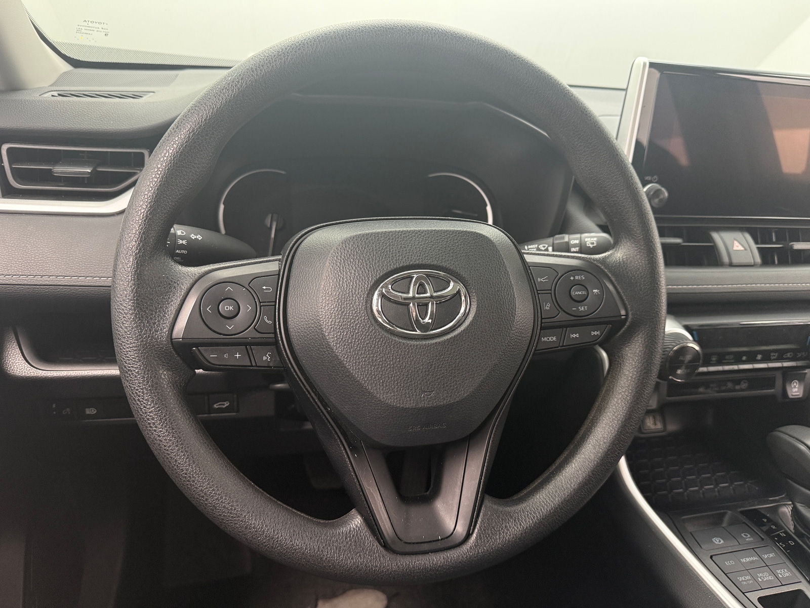 Thumbnail: 2025 Toyota RAV4 - 5