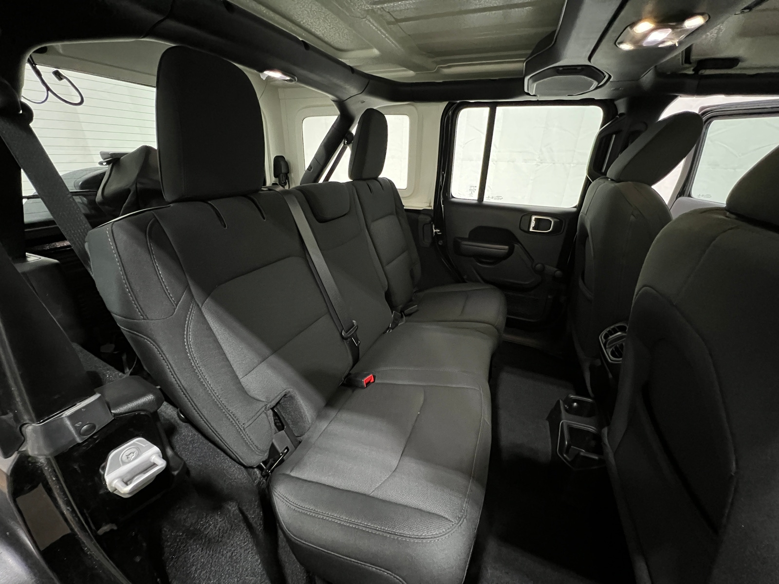 Thumbnail: 2020 Jeep Wrangler - 6