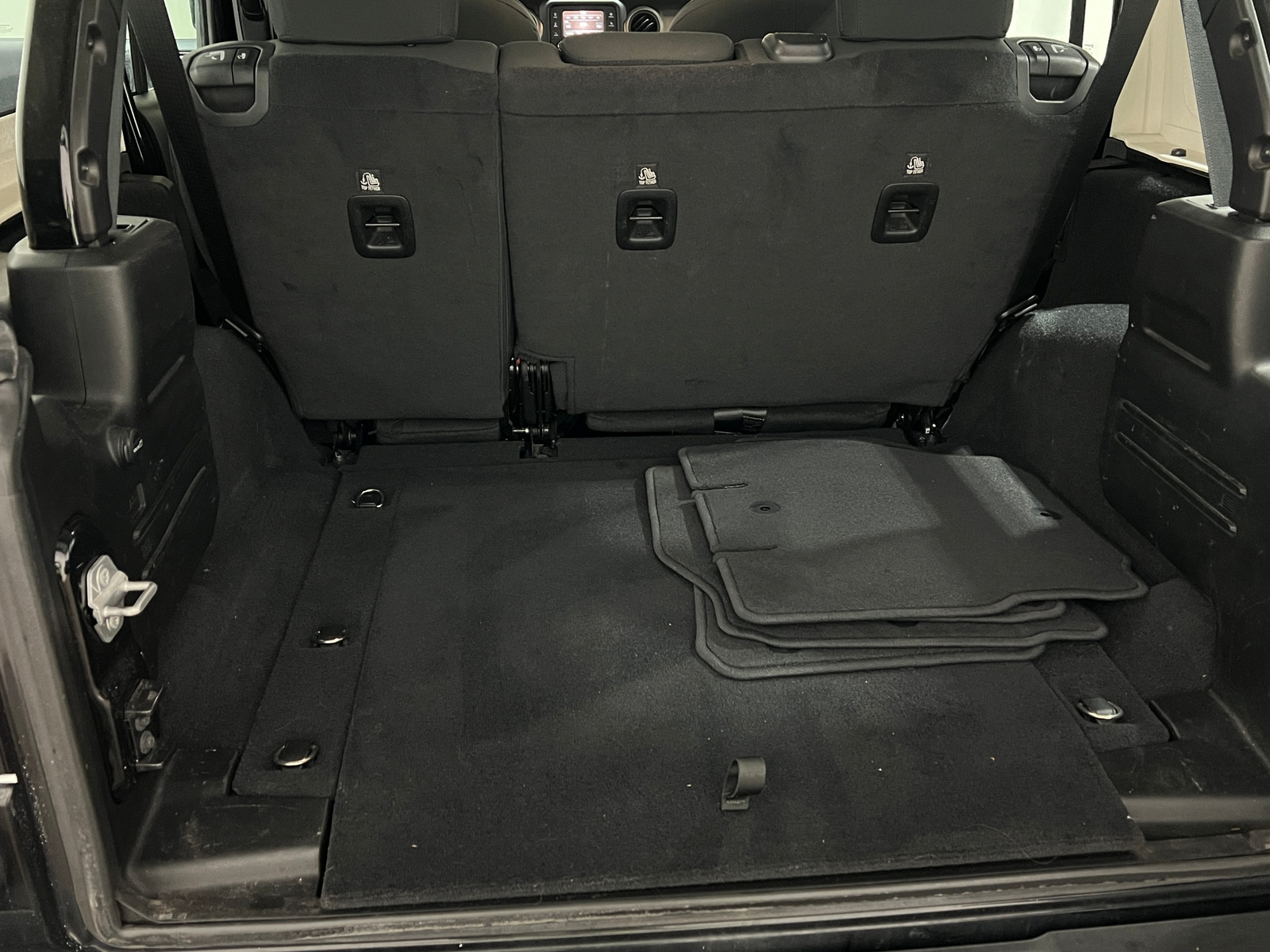 Thumbnail: 2020 Jeep Wrangler - 7