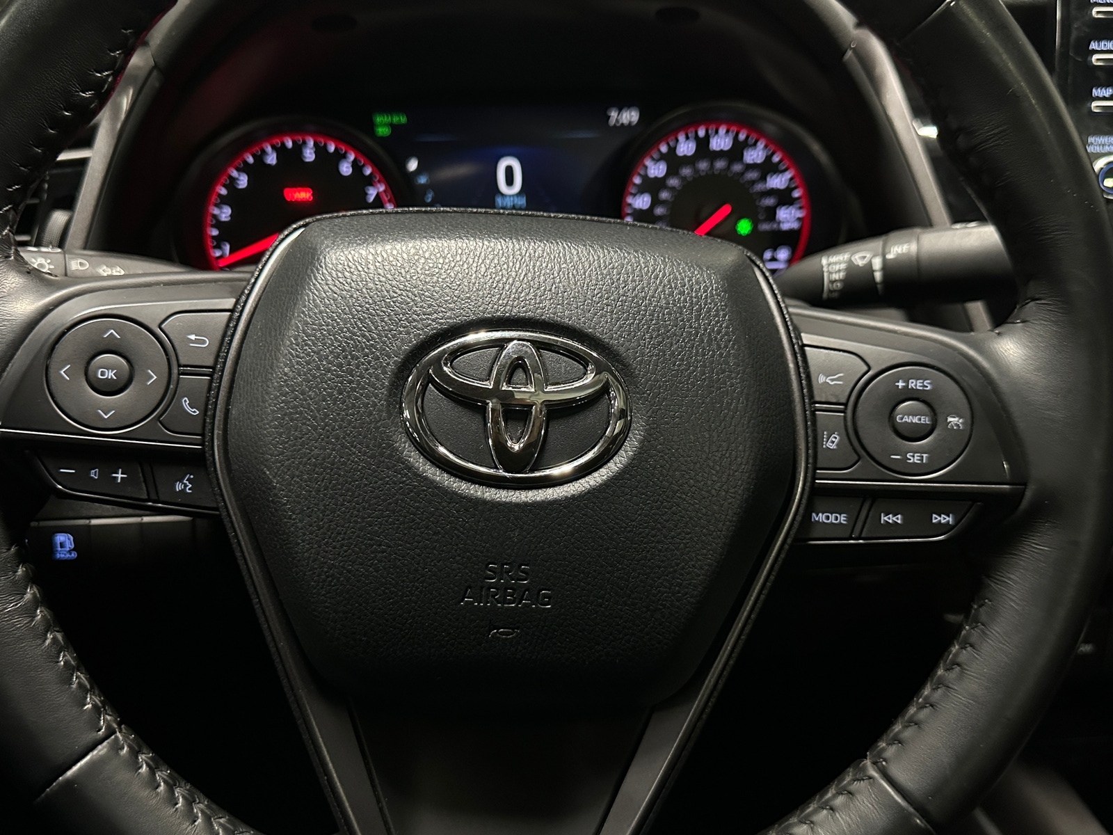 Thumbnail: 2022 Toyota Camry - 4