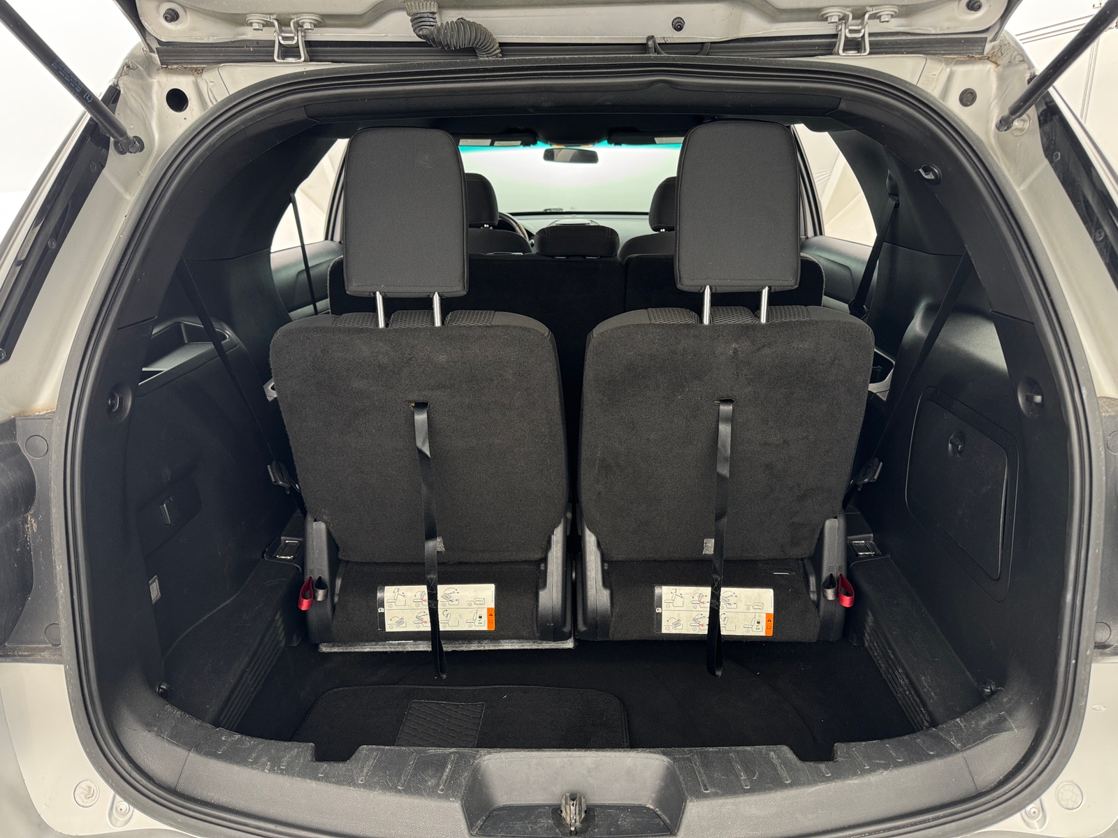 Thumbnail: 2016 Ford Explorer - 7