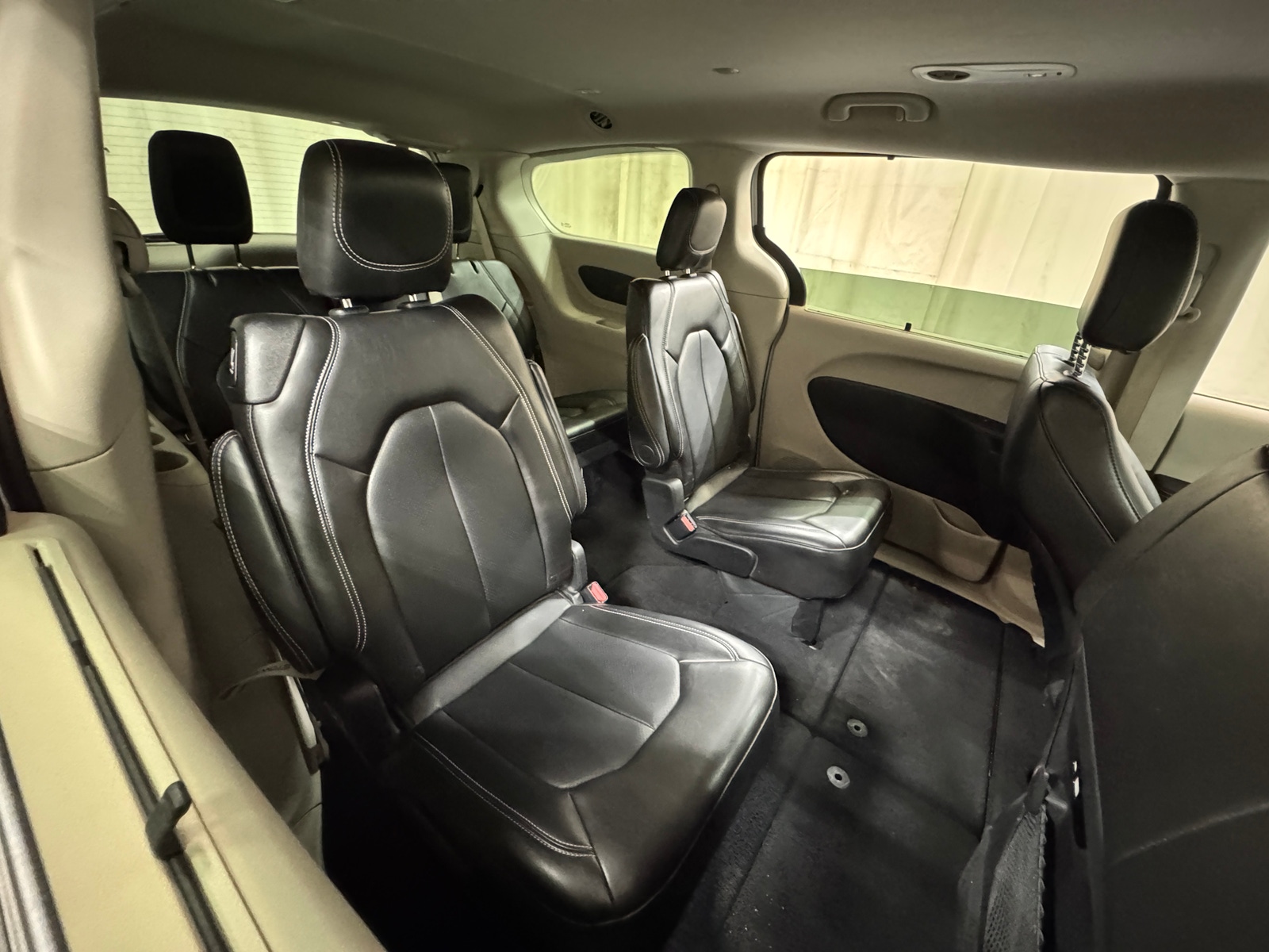 Thumbnail: 2024 Chrysler Pacifica - 5