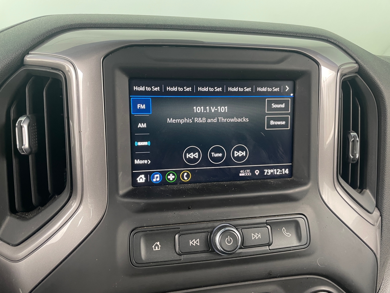 Thumbnail: 2021 Chevrolet Silverado 1500 - 4