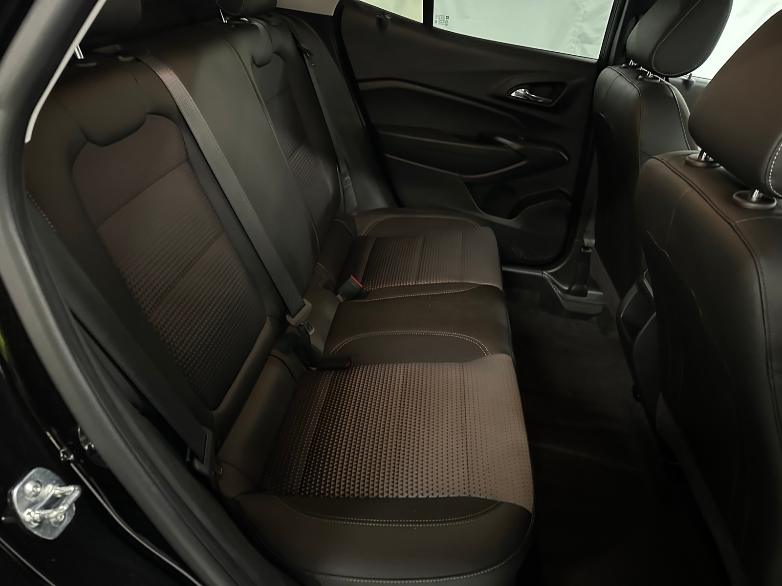 Thumbnail: 2025 Chevrolet Trax - 6