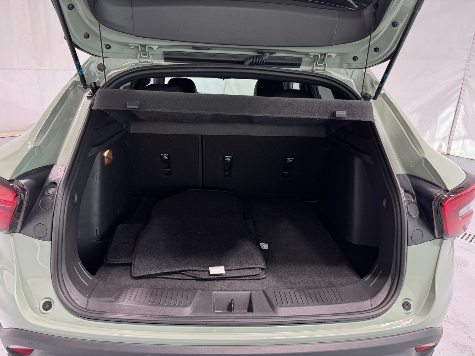 Thumbnail: 2024 Chevrolet Trax - 6