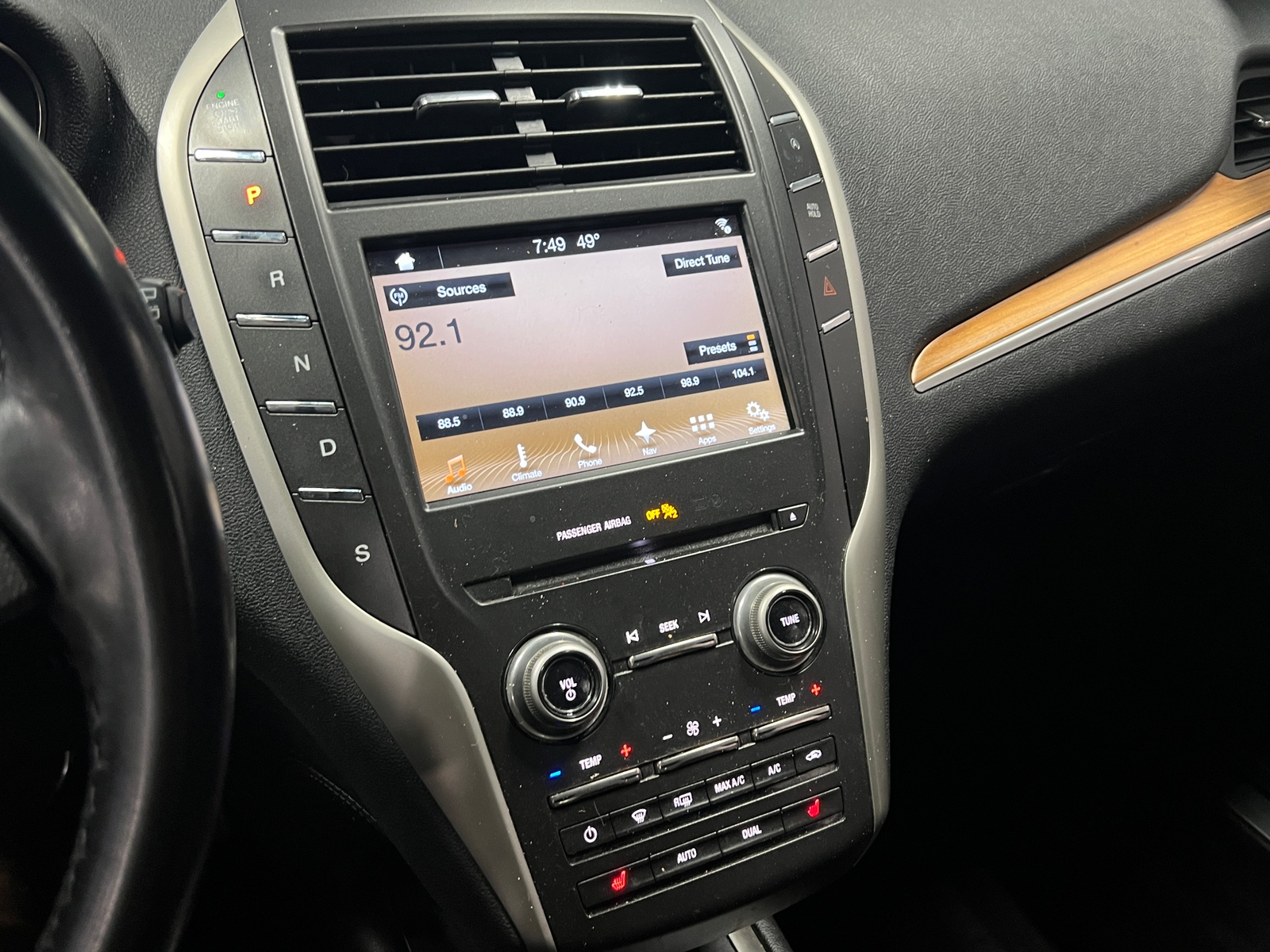 Thumbnail: 2017 Lincoln MKC - 3