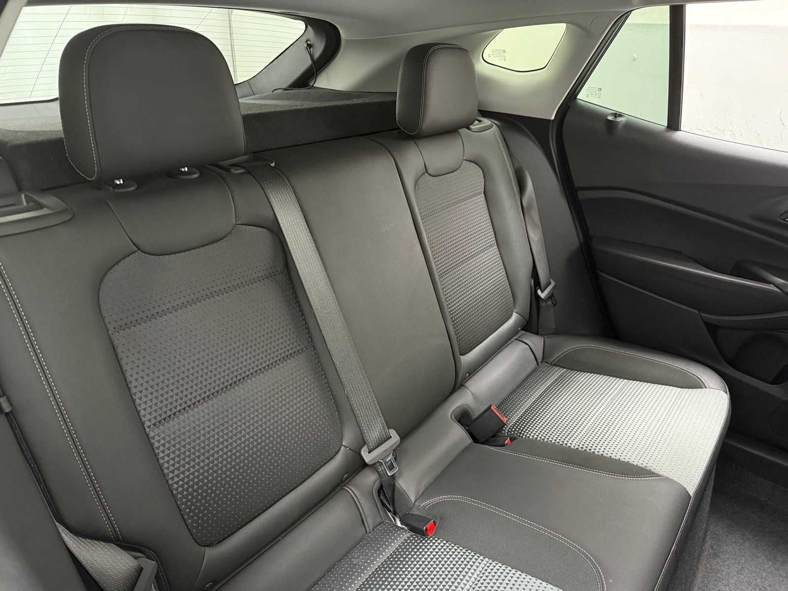 Thumbnail: 2025 Chevrolet Trax - 6