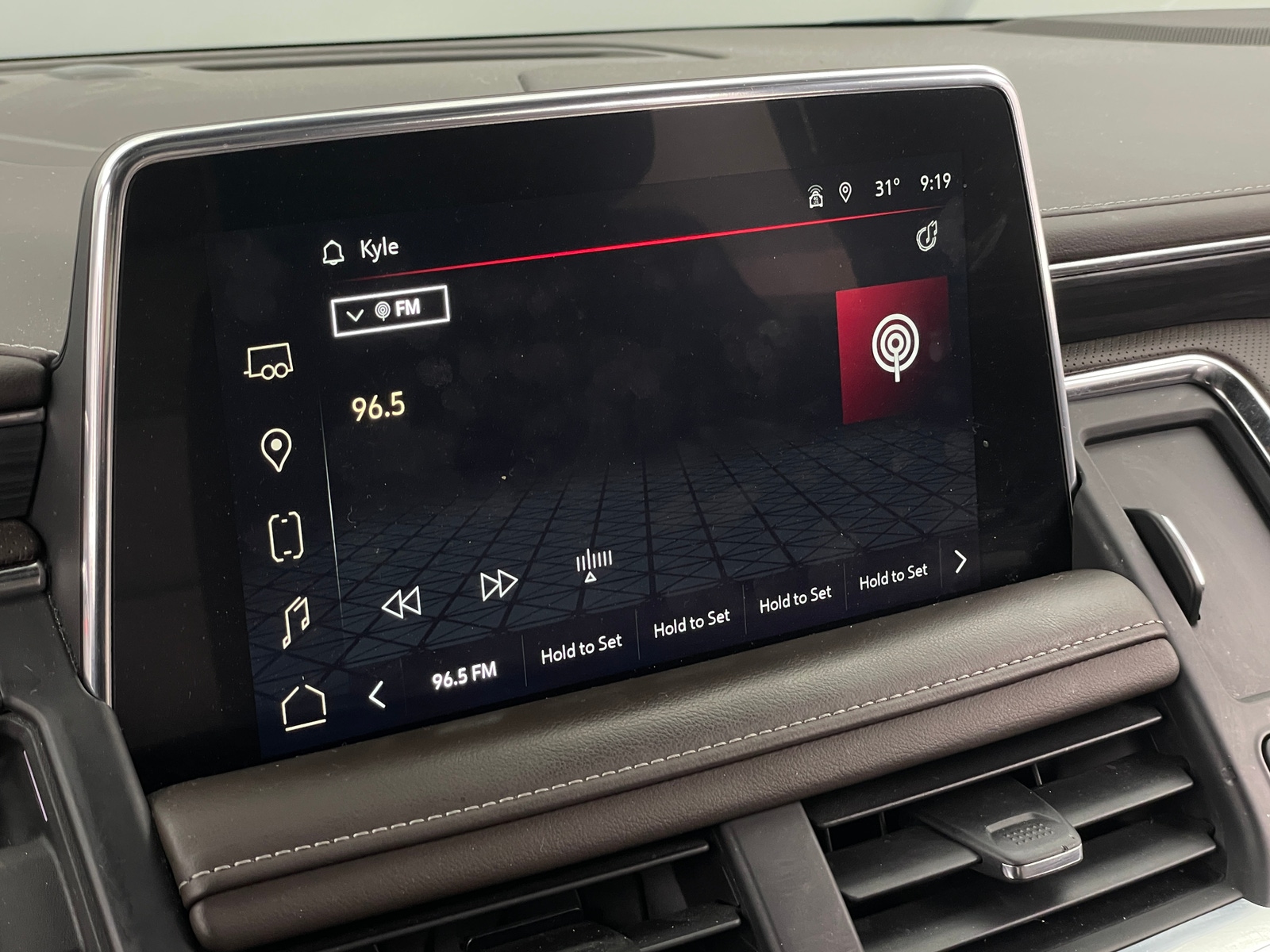 Thumbnail: 2022 GMC Yukon XL - 3