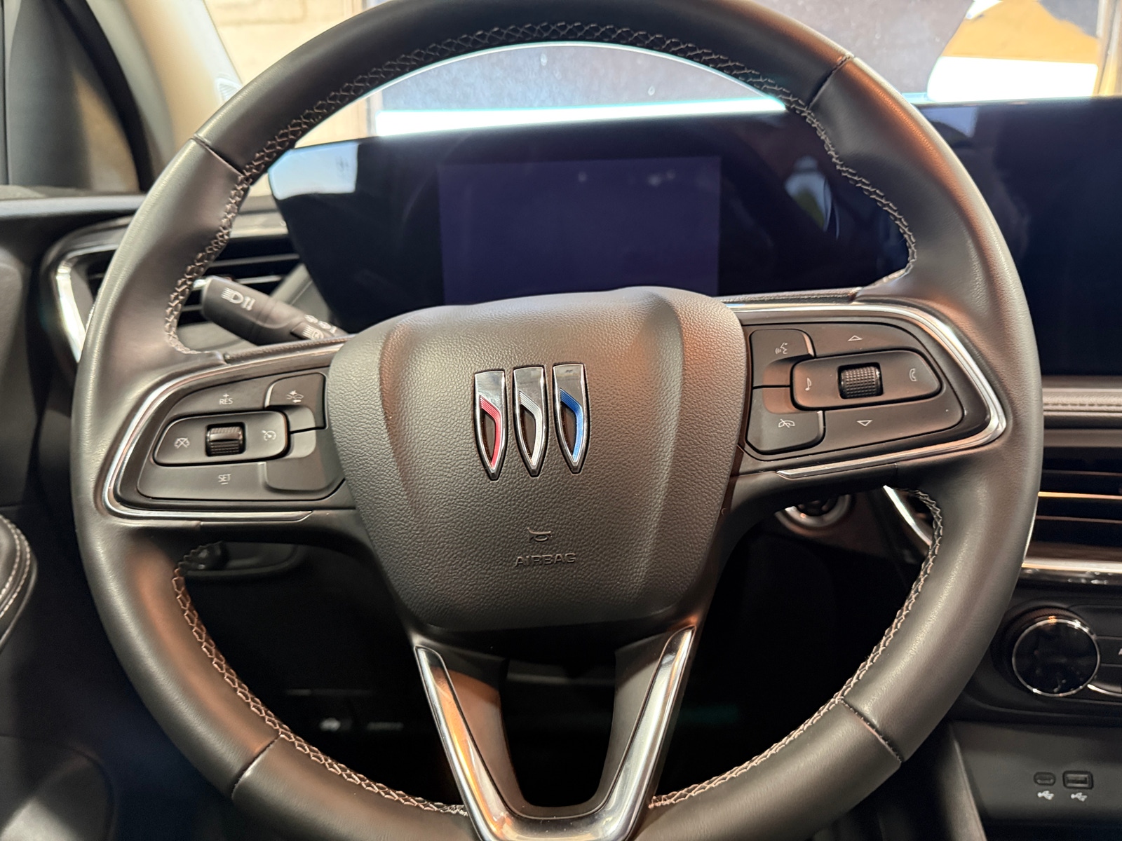 Thumbnail: 2025 Buick Encore GX - 4