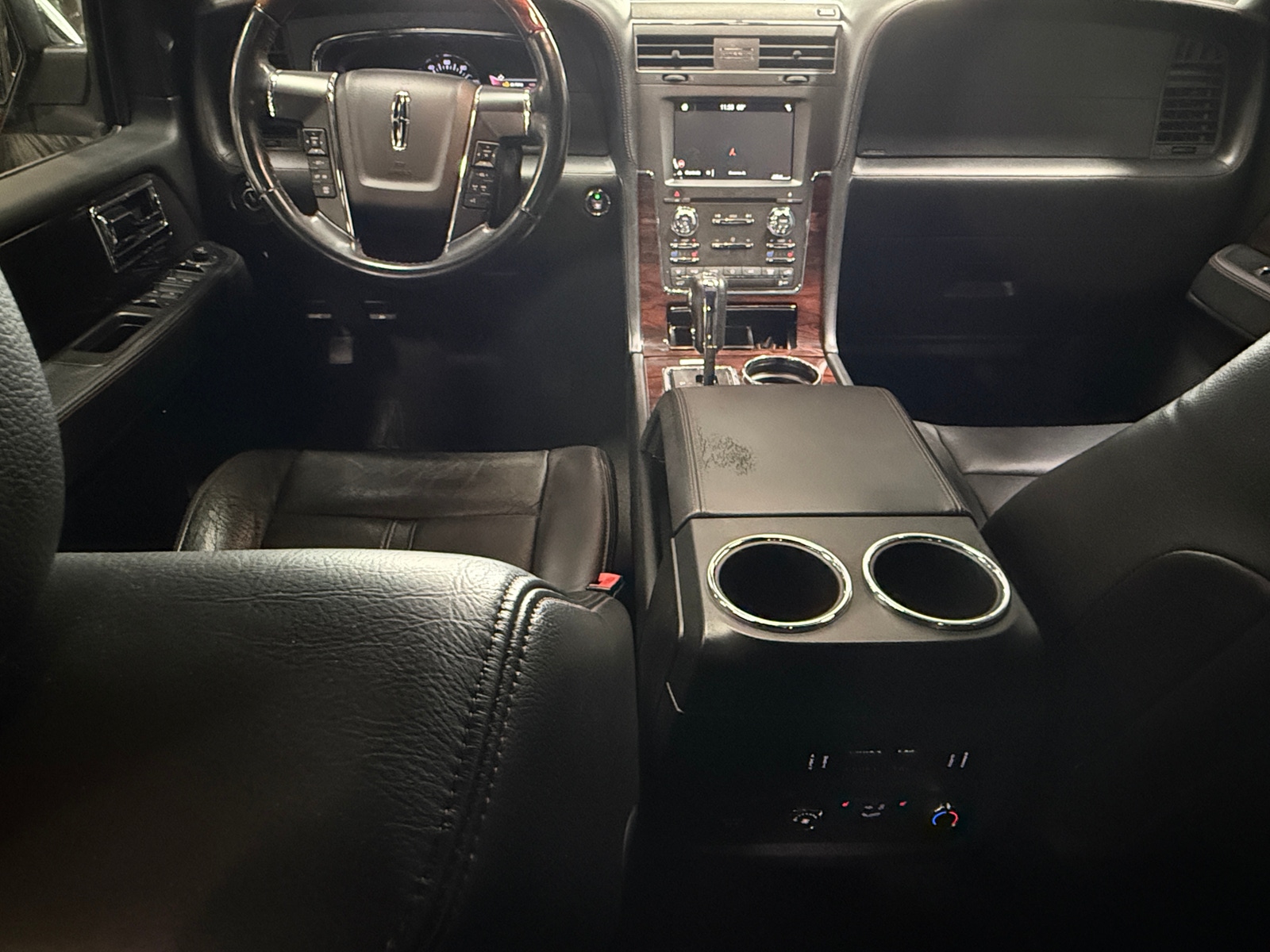 Thumbnail: 2017 Lincoln Navigator - 2