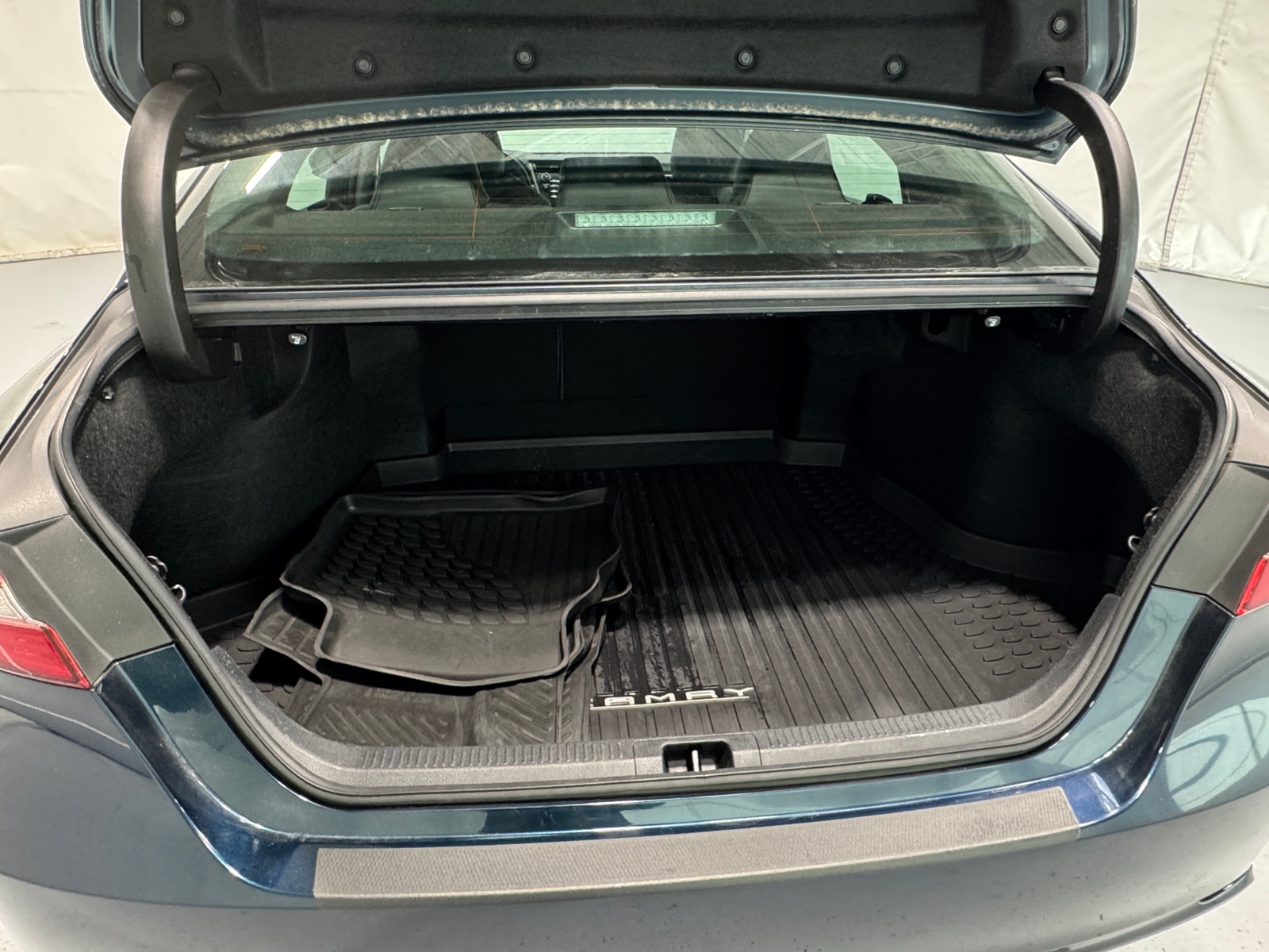 Thumbnail: 2019 Toyota Camry - 6