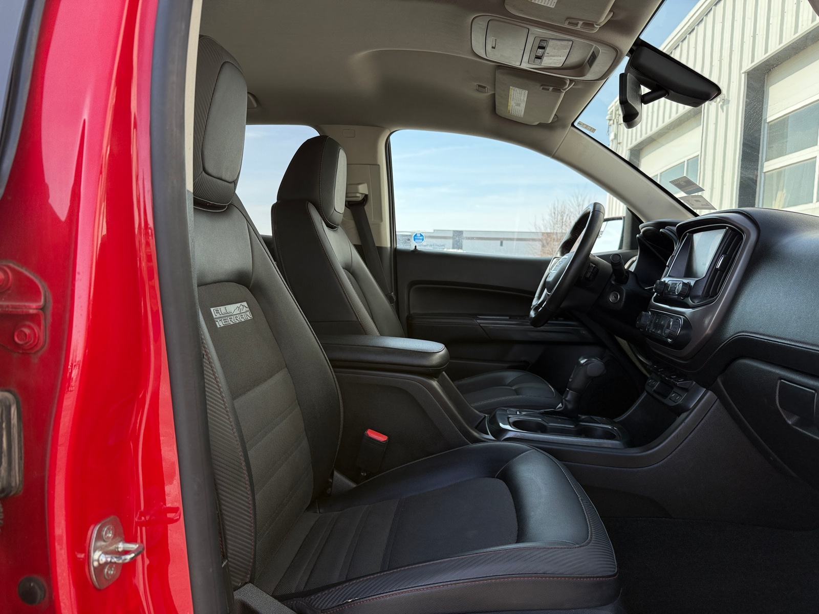 Thumbnail: 2015 GMC Canyon - 2