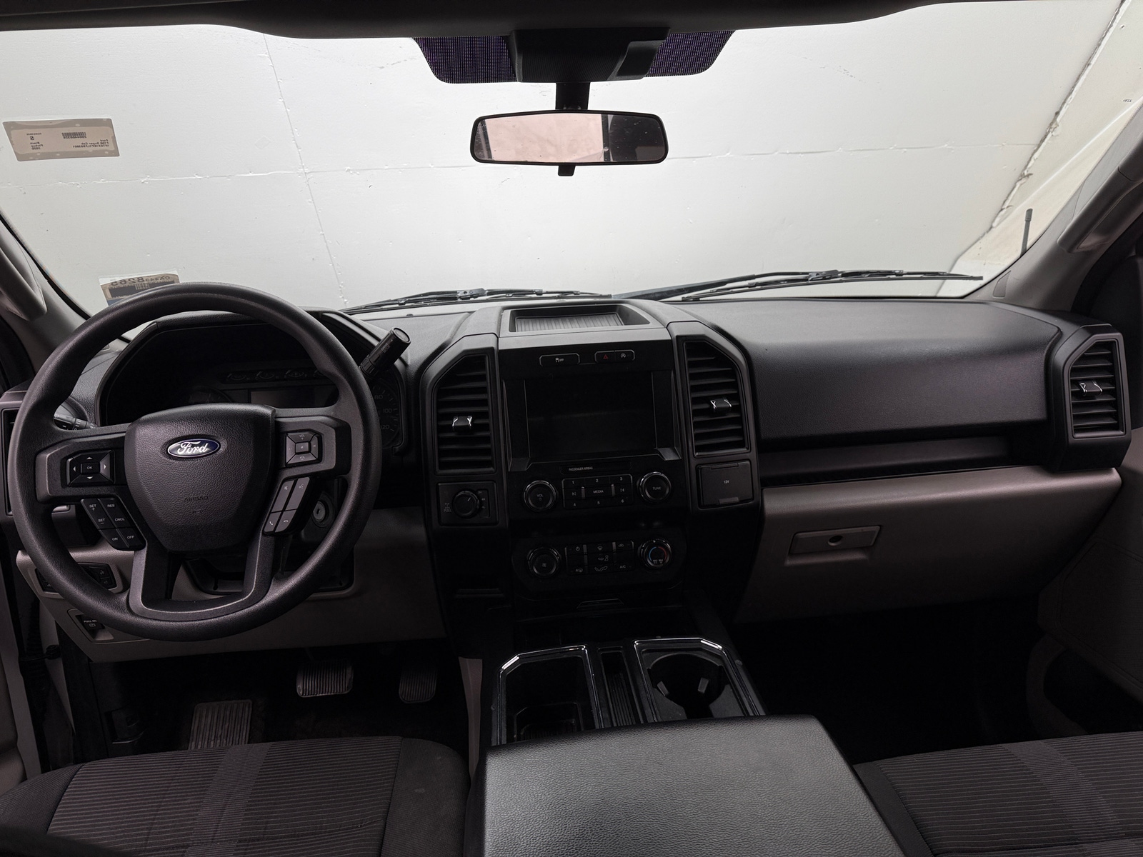 Thumbnail: 2020 Ford Econoline - 3