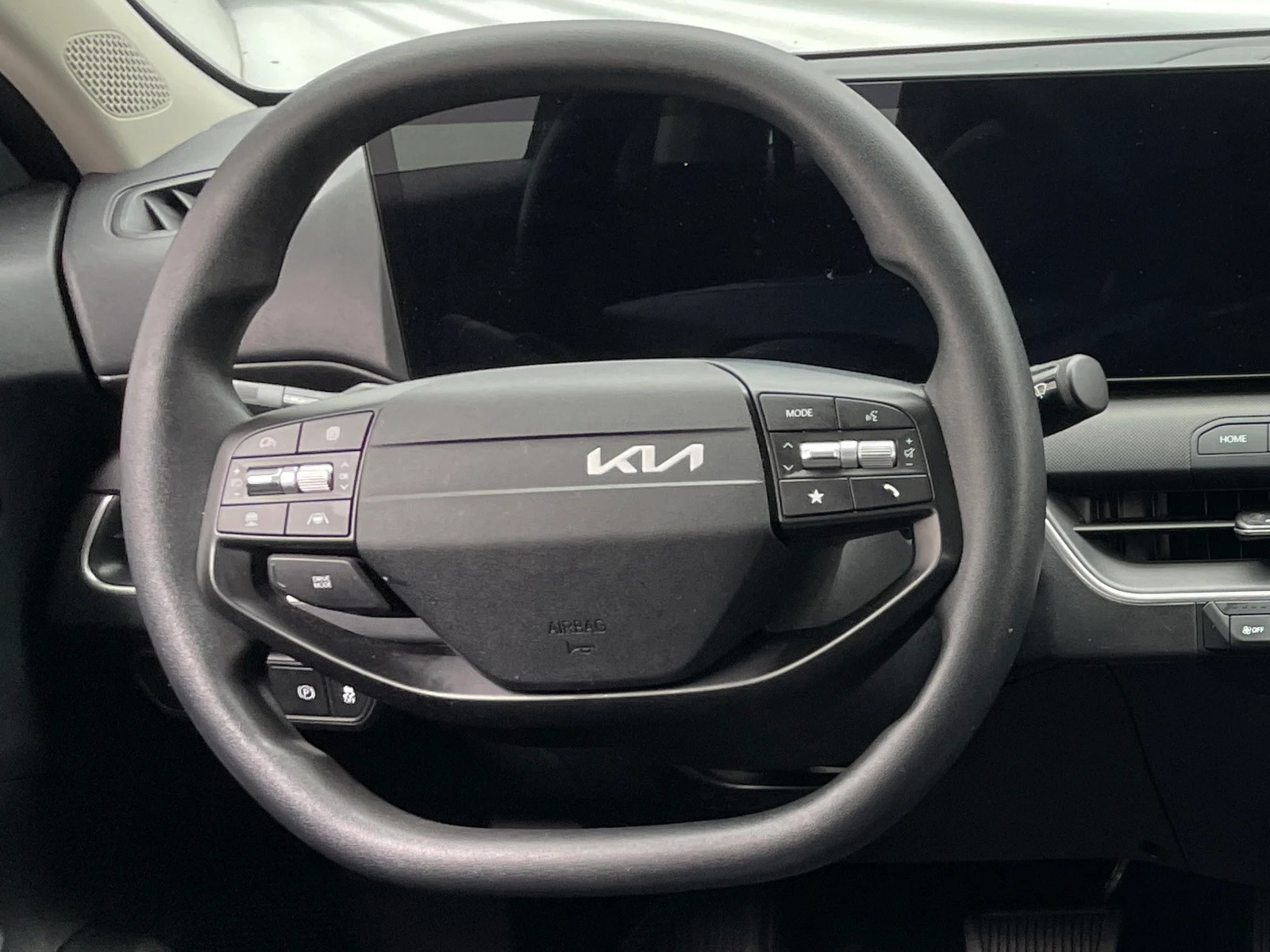 Thumbnail: 2025 Kia K4 - 5