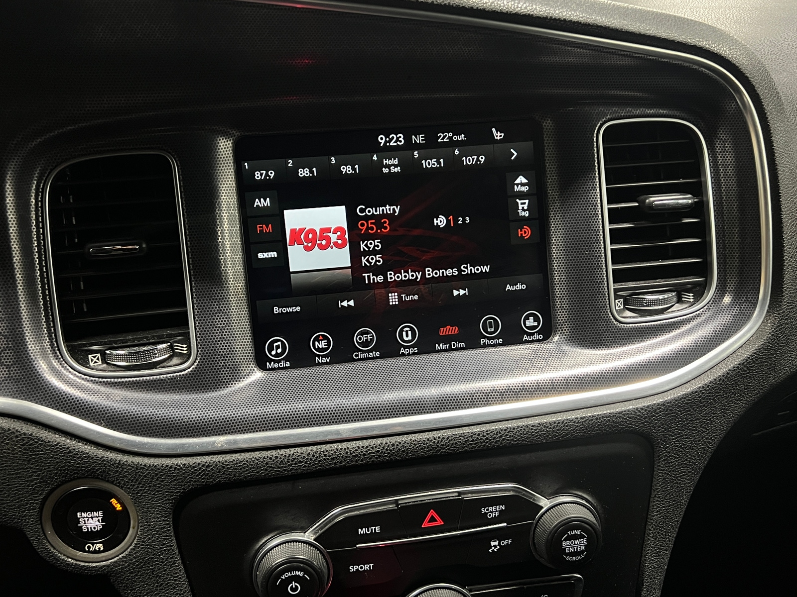 Thumbnail: 2017 Dodge Charger - 4