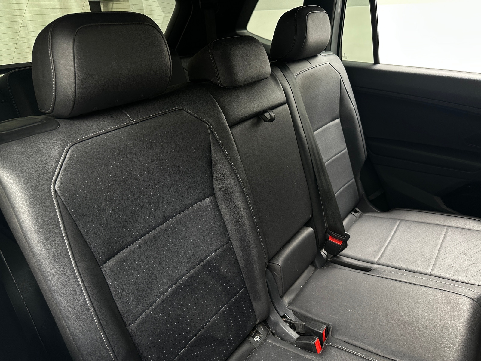 Thumbnail: 2020 Volkswagen Tiguan - 5