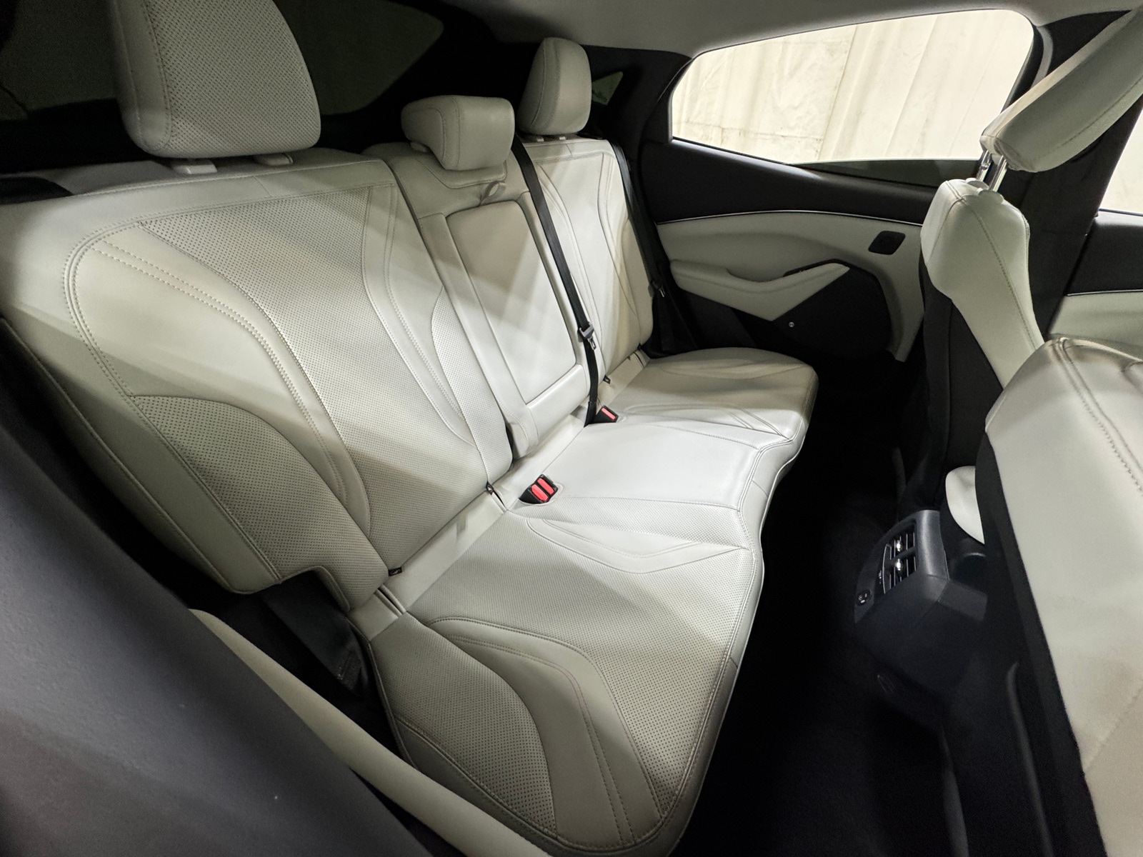 Thumbnail: 2022 Ford Mustang Mach-E - 5