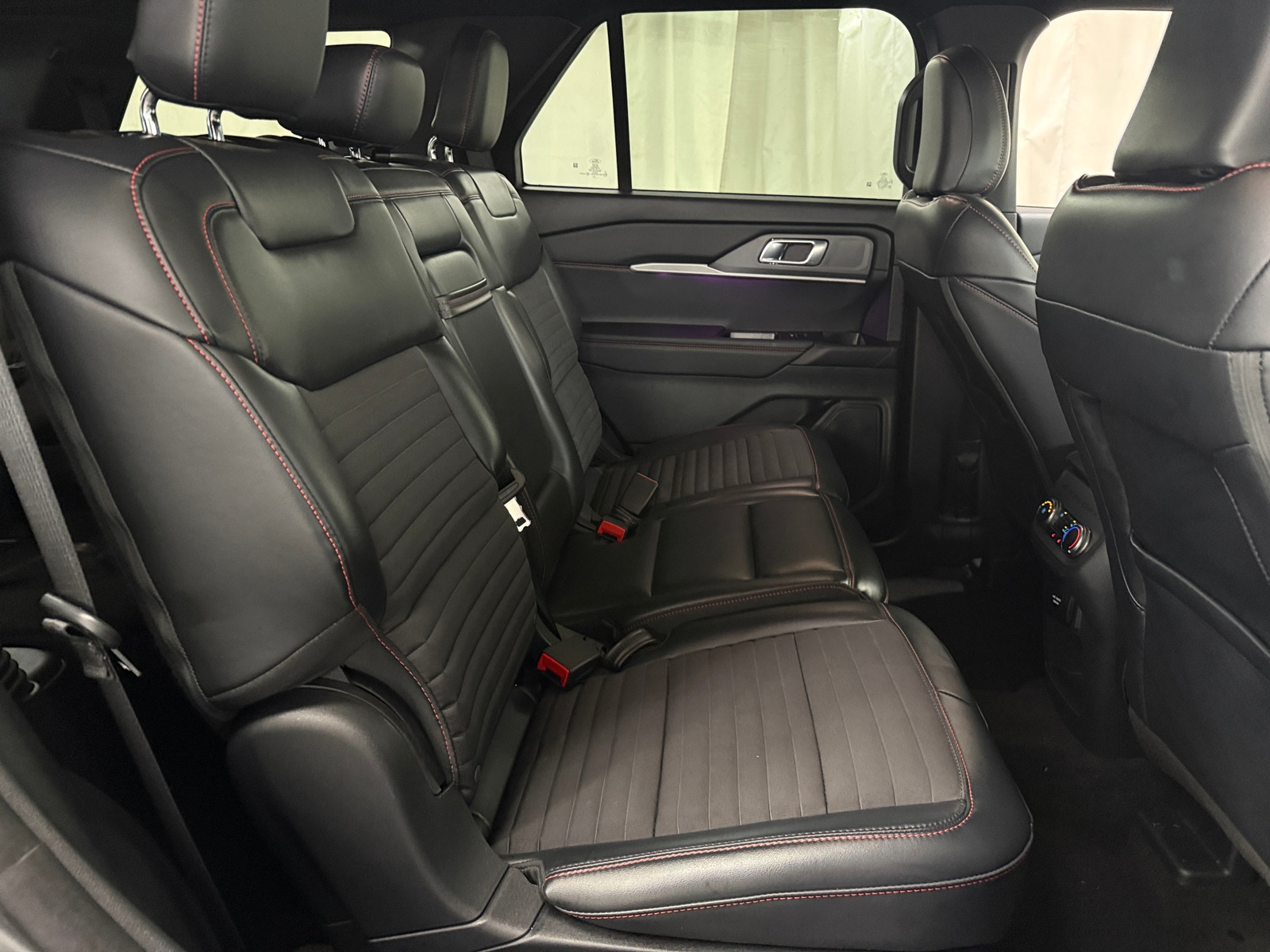 Thumbnail: 2025 Ford Explorer - 5