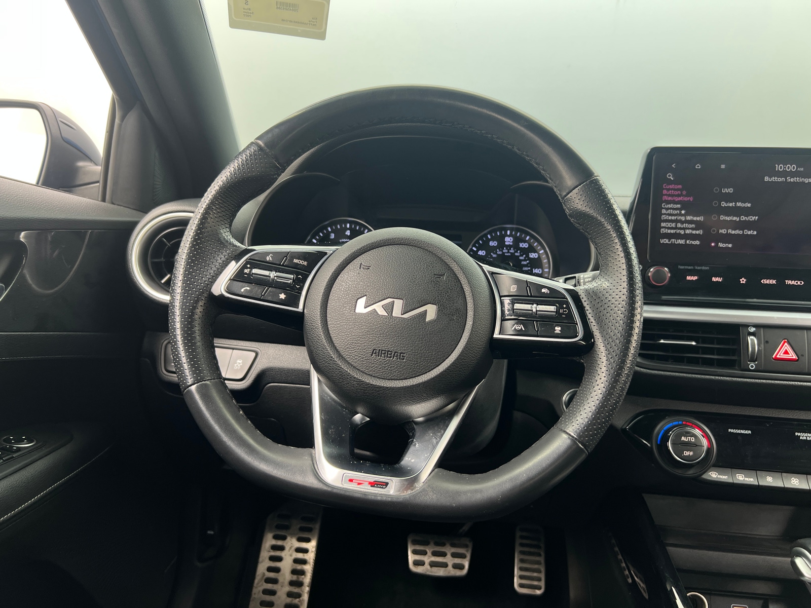 Thumbnail: 2022 Kia Forte - 4