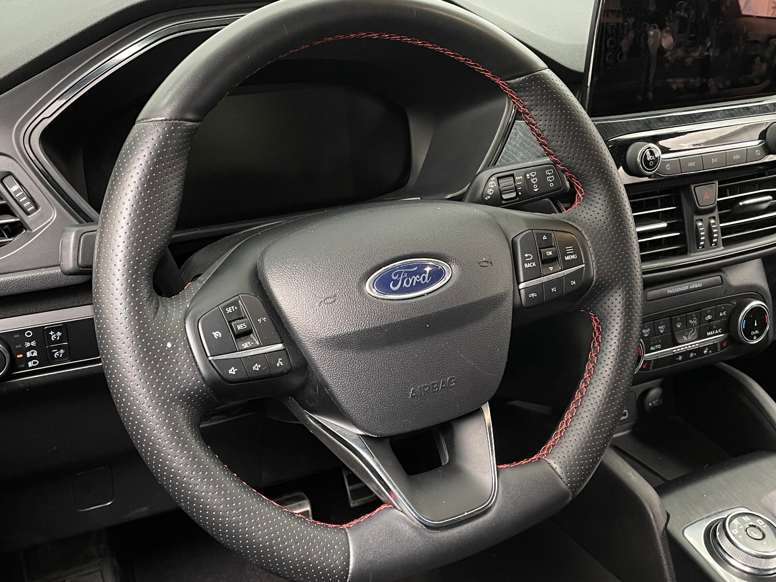 Thumbnail: 2024 Ford Escape - 5