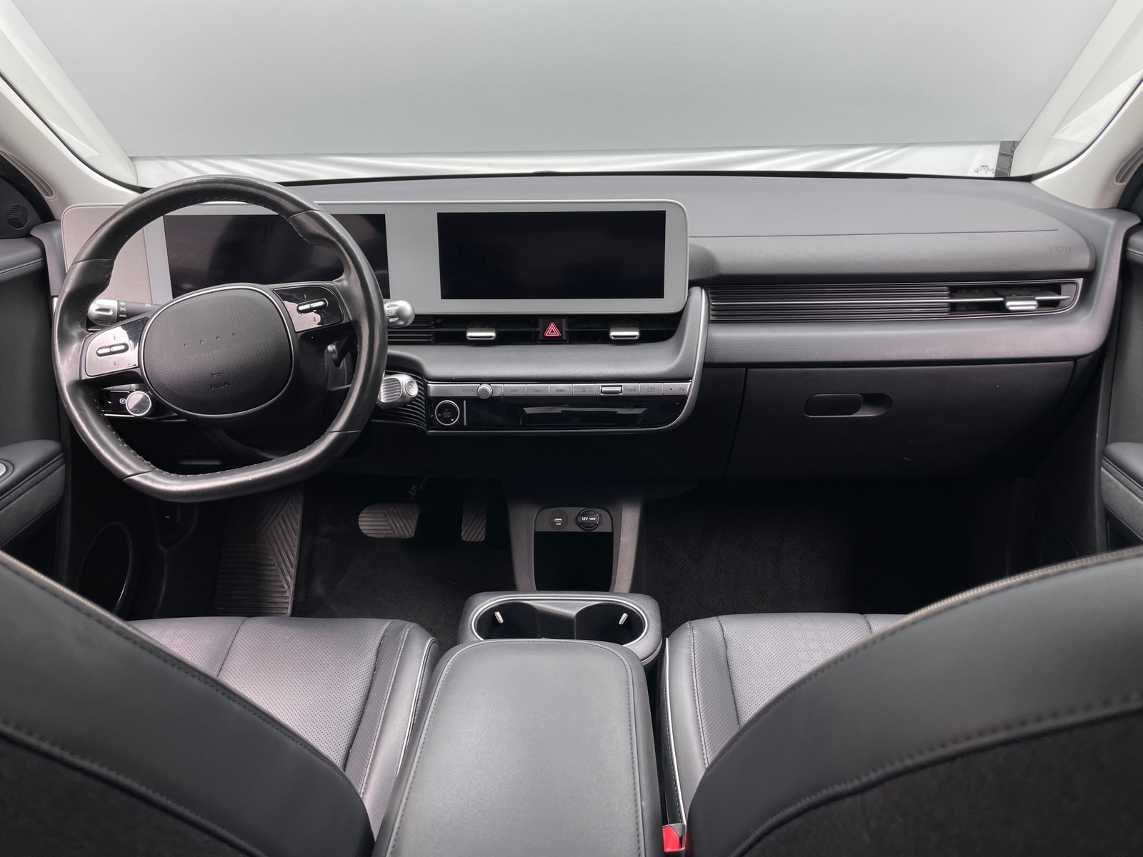 Thumbnail: 2022 Hyundai Ioniq 5 - 2