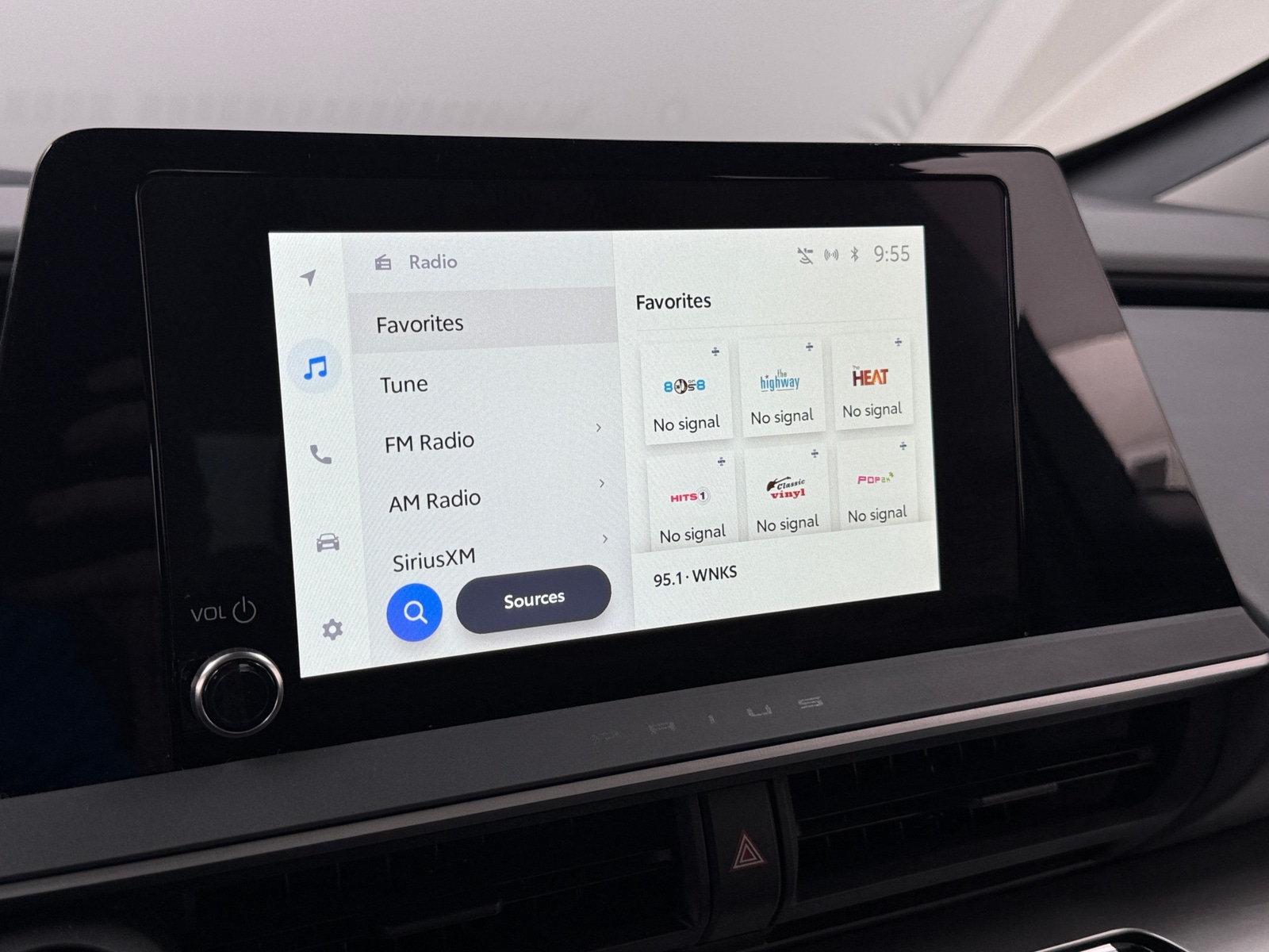 Thumbnail: 2025 Toyota Prius - 4