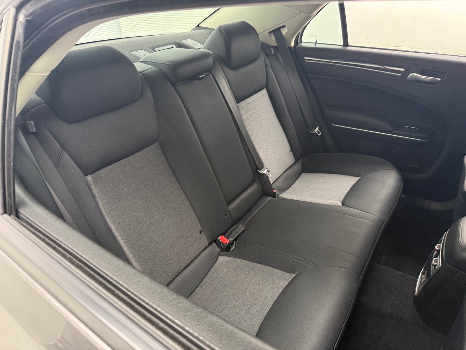 Thumbnail: 2022 Chrysler 300 - 6