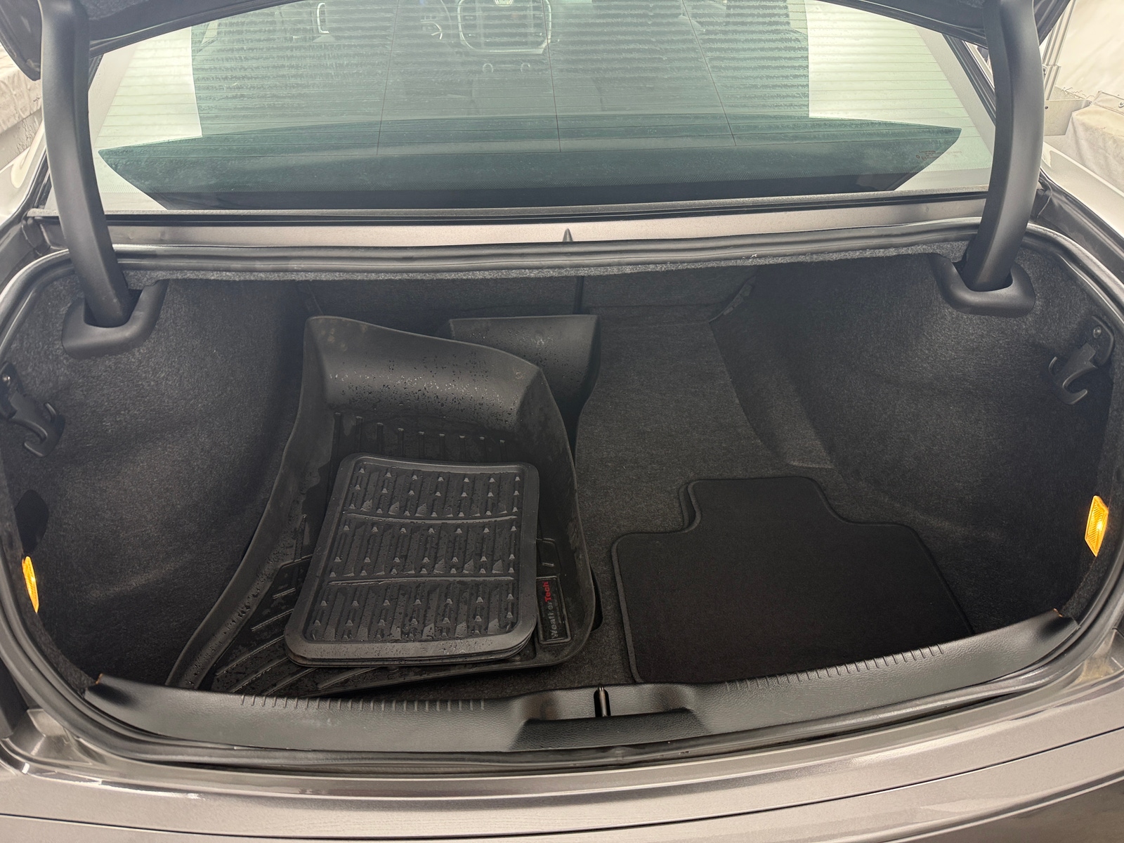 Thumbnail: 2022 Chrysler 300 - 7