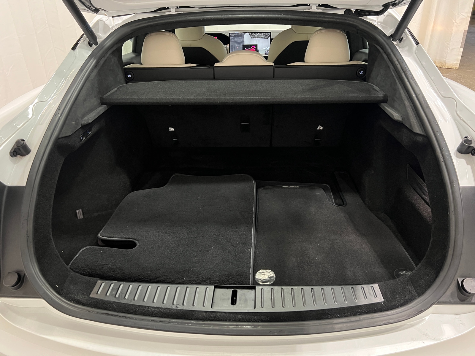 Thumbnail: 2022 Tesla Model S - 6