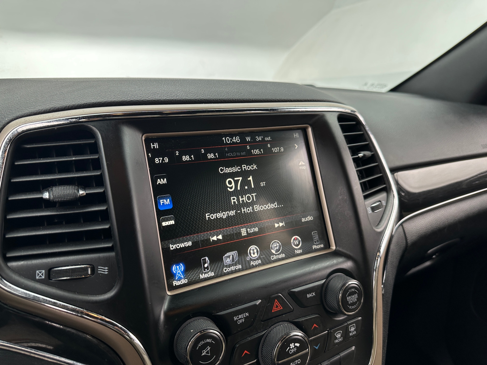 Thumbnail: 2016 Jeep Grand Cherokee - 3