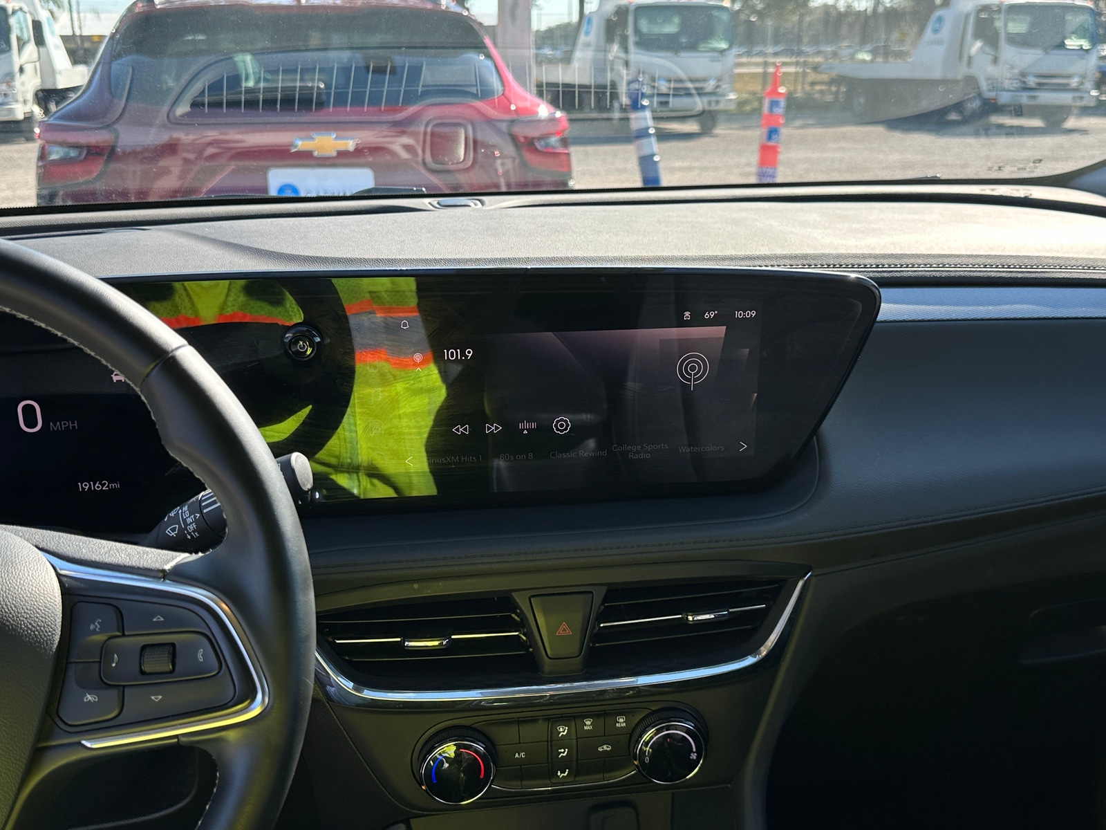 Thumbnail: 2025 Buick Encore GX - 4