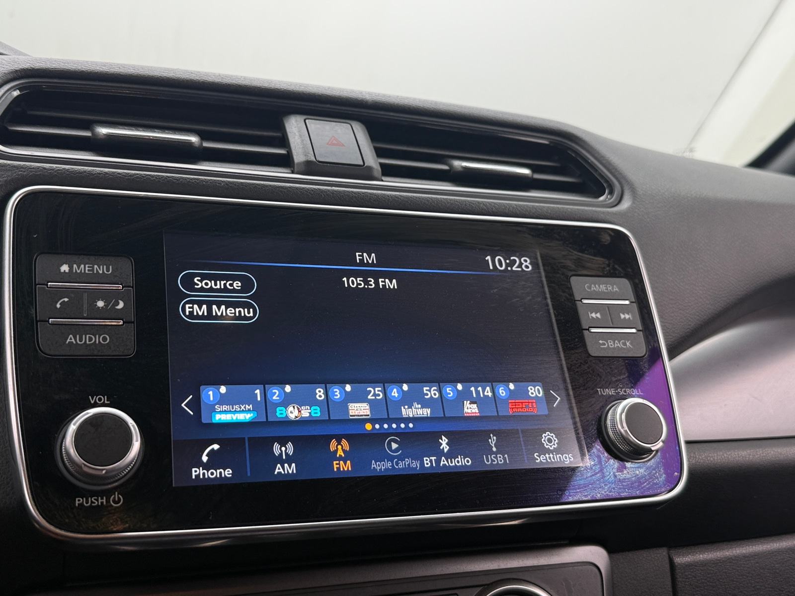 Thumbnail: 2022 Nissan Leaf - 4