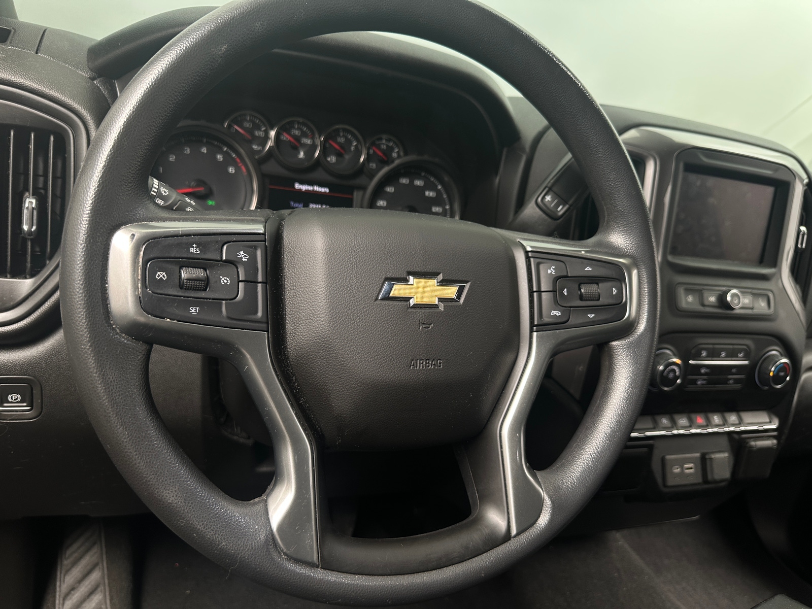 Thumbnail: 2021 Chevrolet Silverado 1500 - 5
