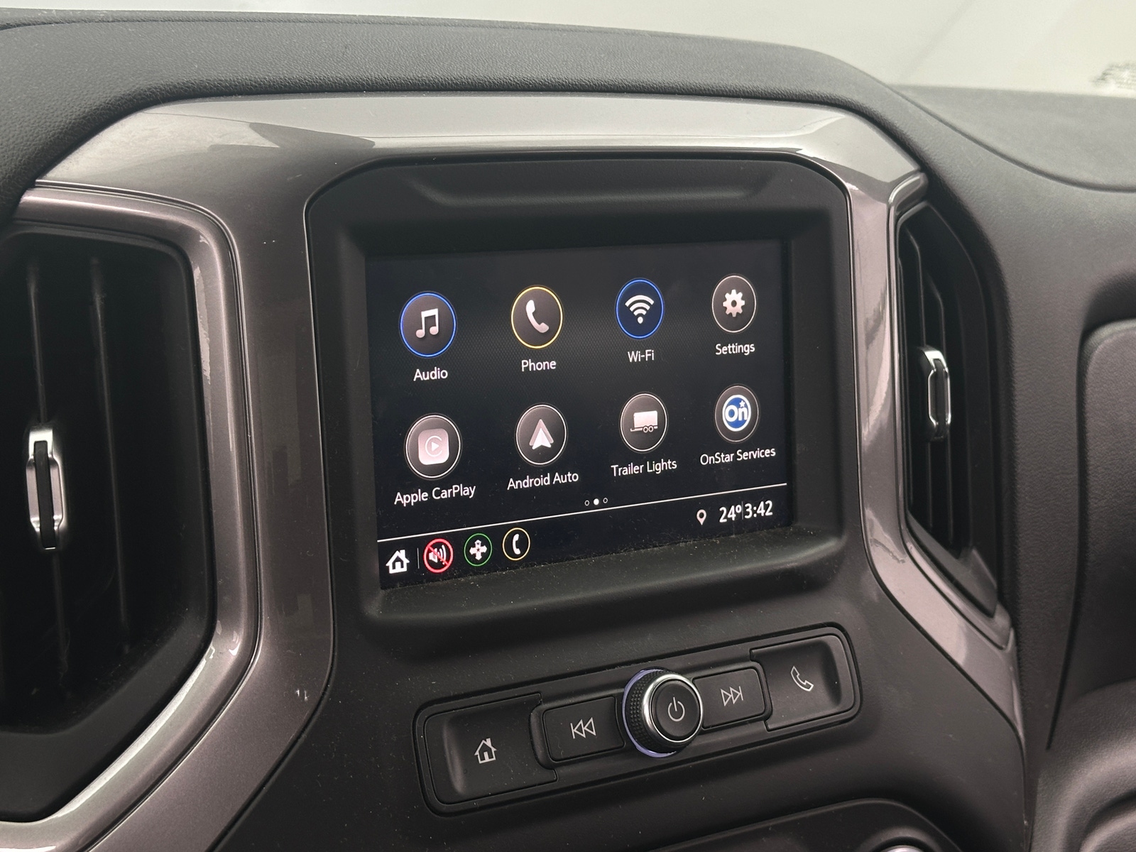 Thumbnail: 2021 Chevrolet Silverado 1500 - 4