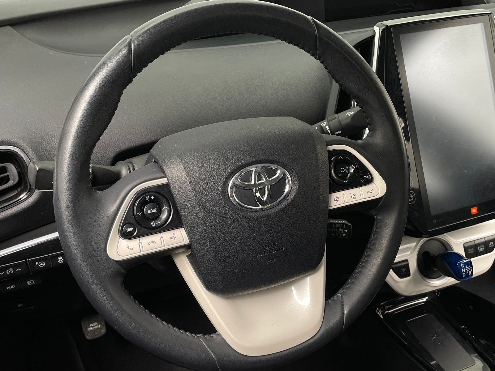 Thumbnail: 2017 Toyota Prius Prime - 4