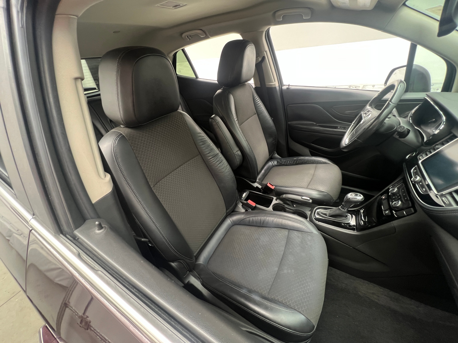 Thumbnail: 2017 Buick Encore - 2