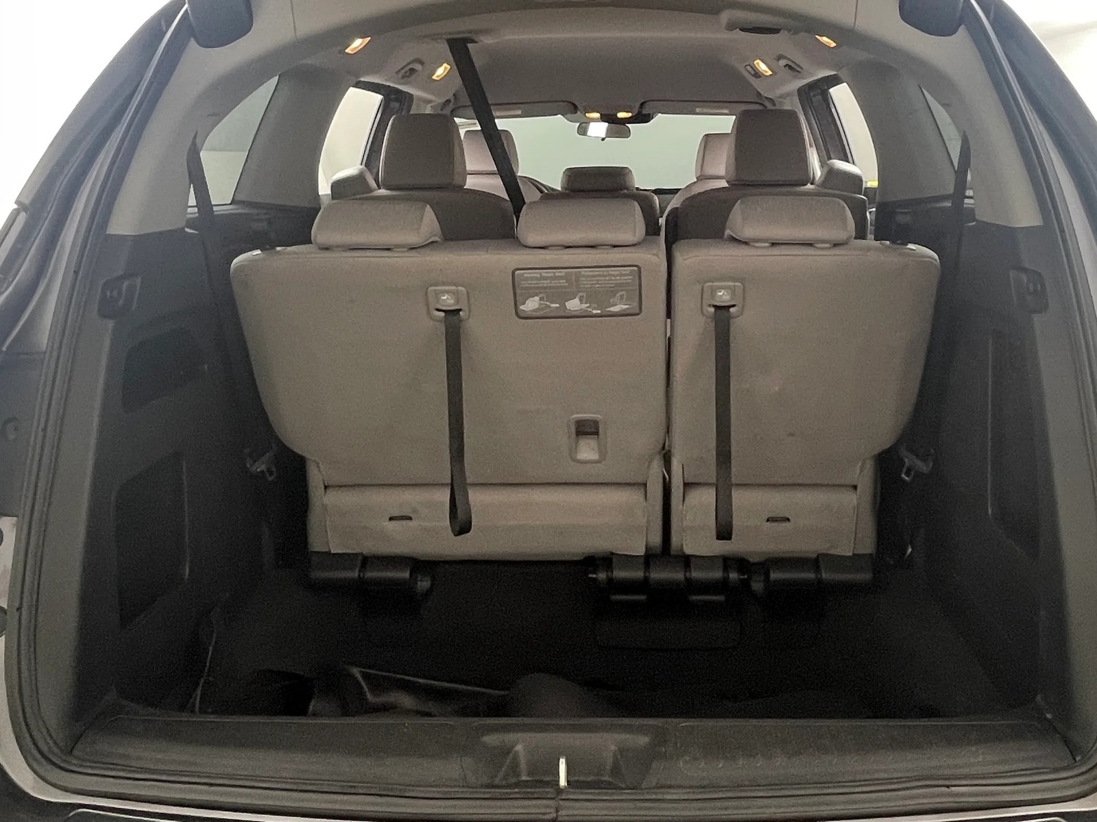 Thumbnail: 2019 Honda Odyssey - 7