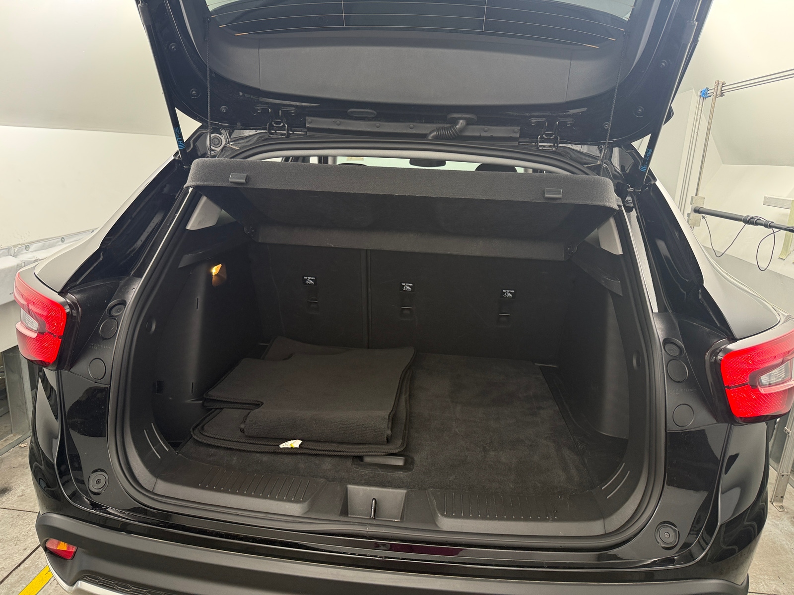 Thumbnail: 2025 Chevrolet Trax - 7