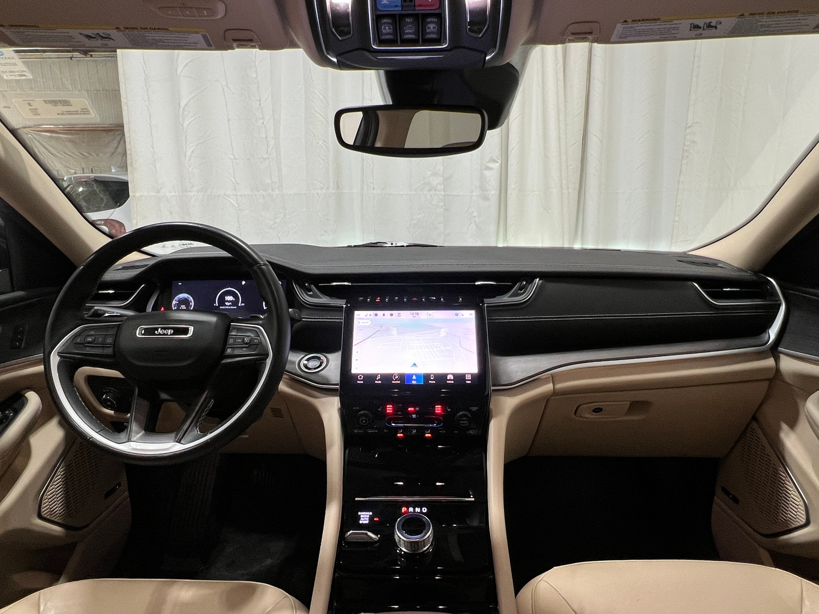 Thumbnail: 2022 Jeep Grand Cherokee L - 2