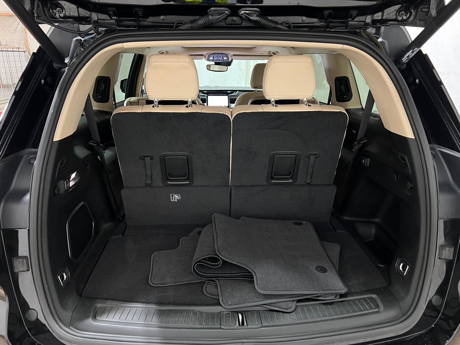 Thumbnail: 2022 Jeep Grand Cherokee L - 6