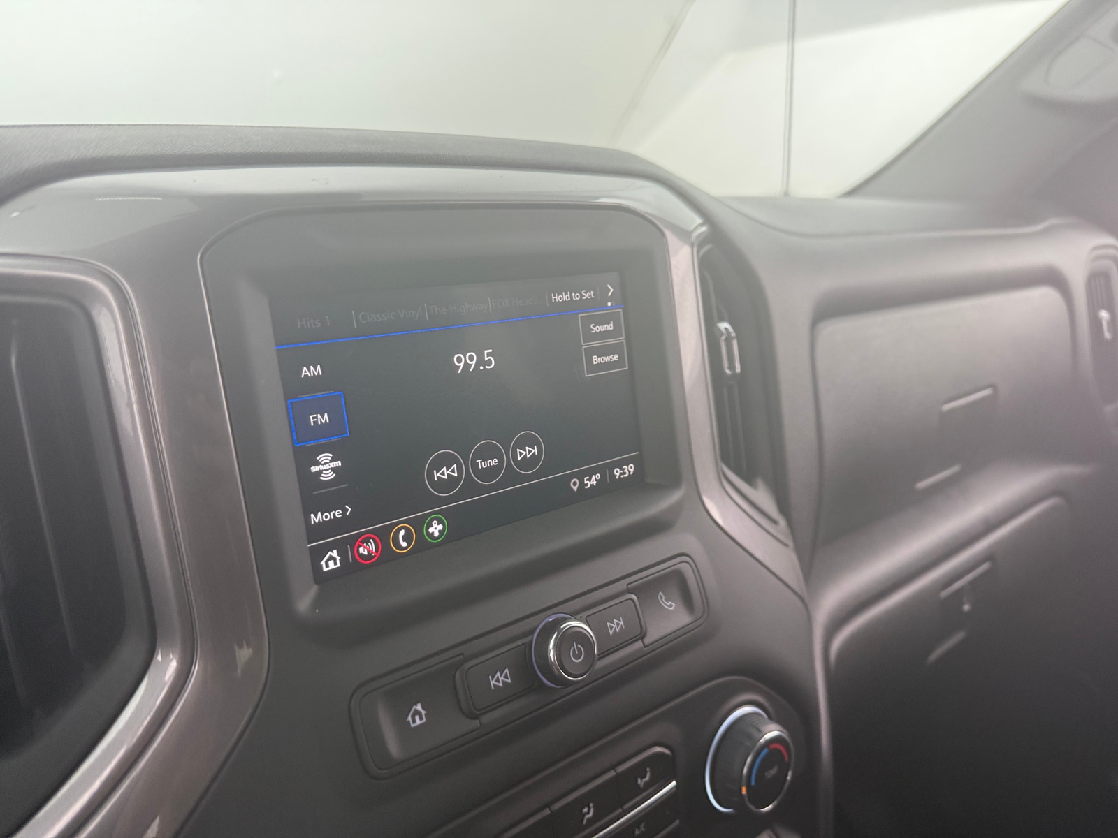 Thumbnail: 2024 Chevrolet Silverado 1500 - 4