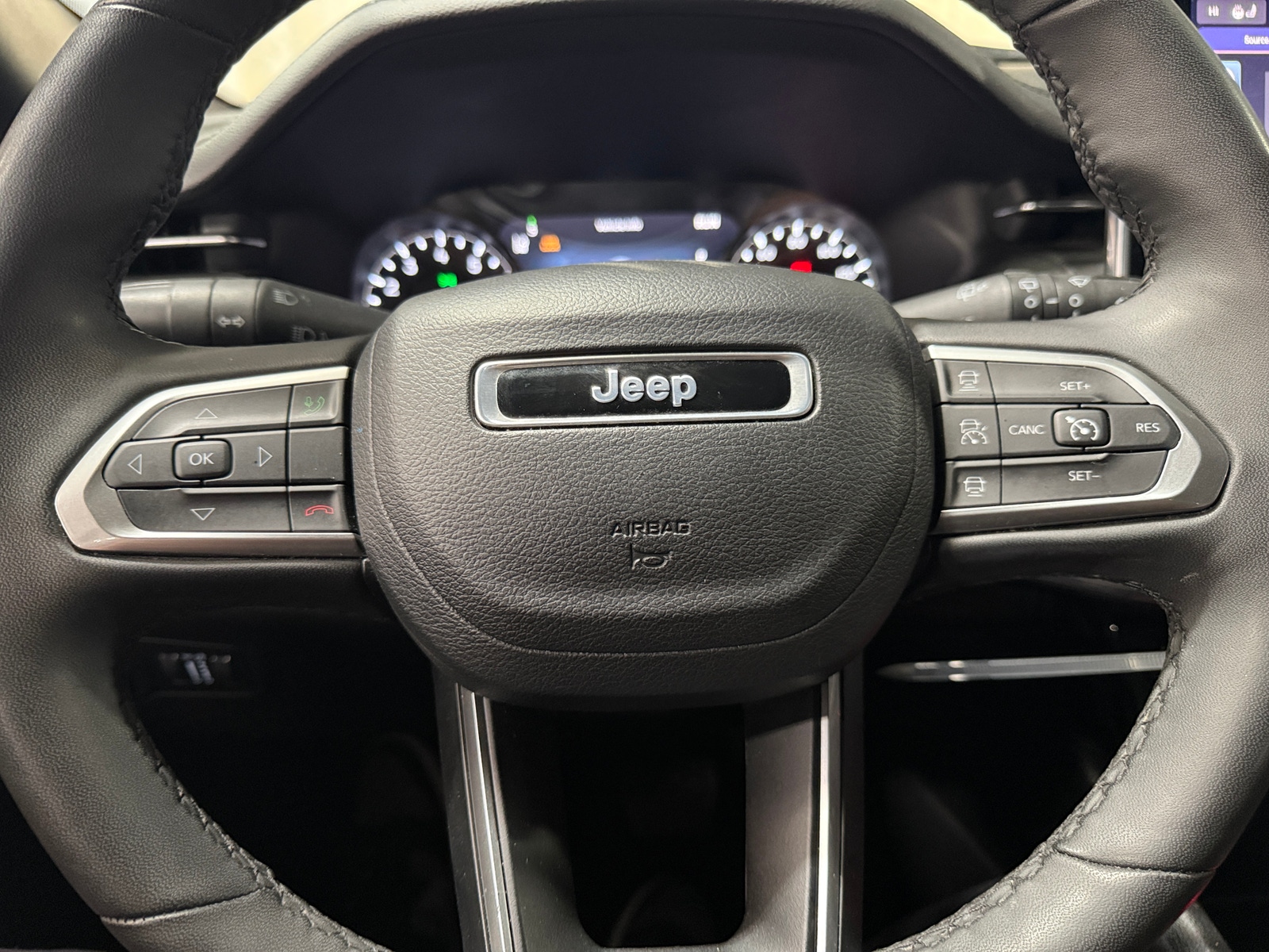 Thumbnail: 2023 Jeep Compass - 4