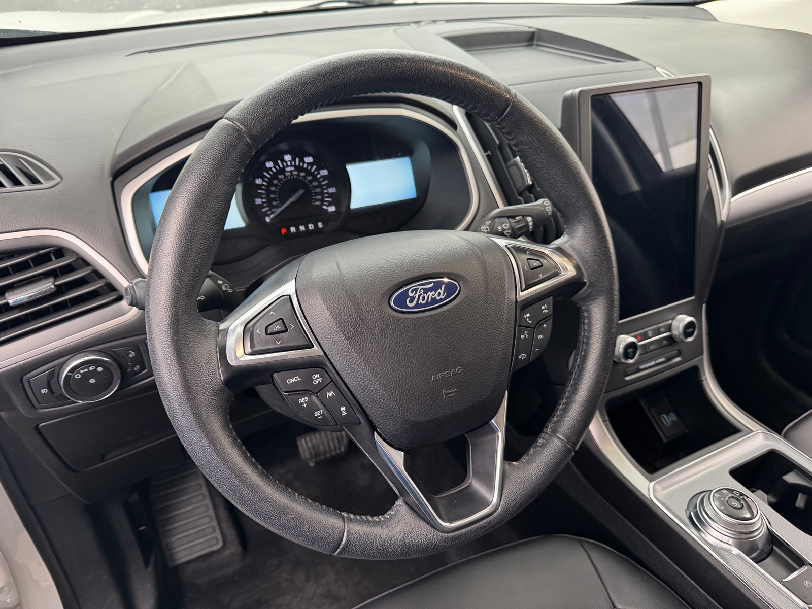 Thumbnail: 2021 Ford Edge - 4