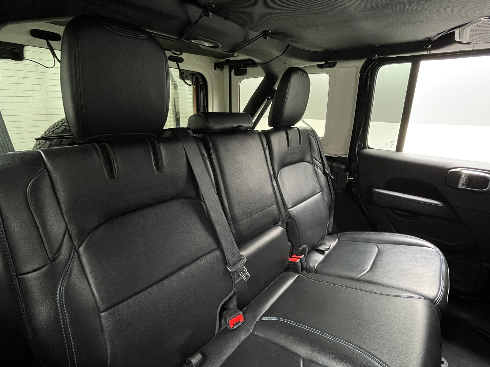 Thumbnail: 2021 Jeep Wrangler - 6